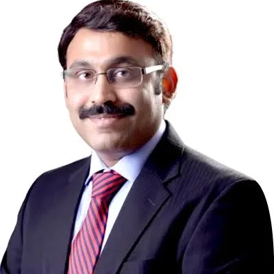 Dr Naveen Tahasildar | Spine Specialist in Bangalore