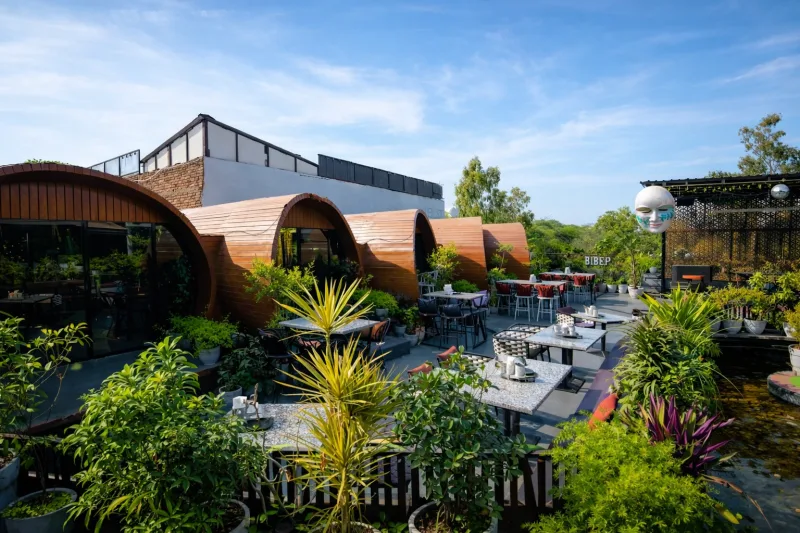 Rooftop Dining in Agra